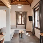 Fasolaki - Eco Residences شقة فندقية 4*